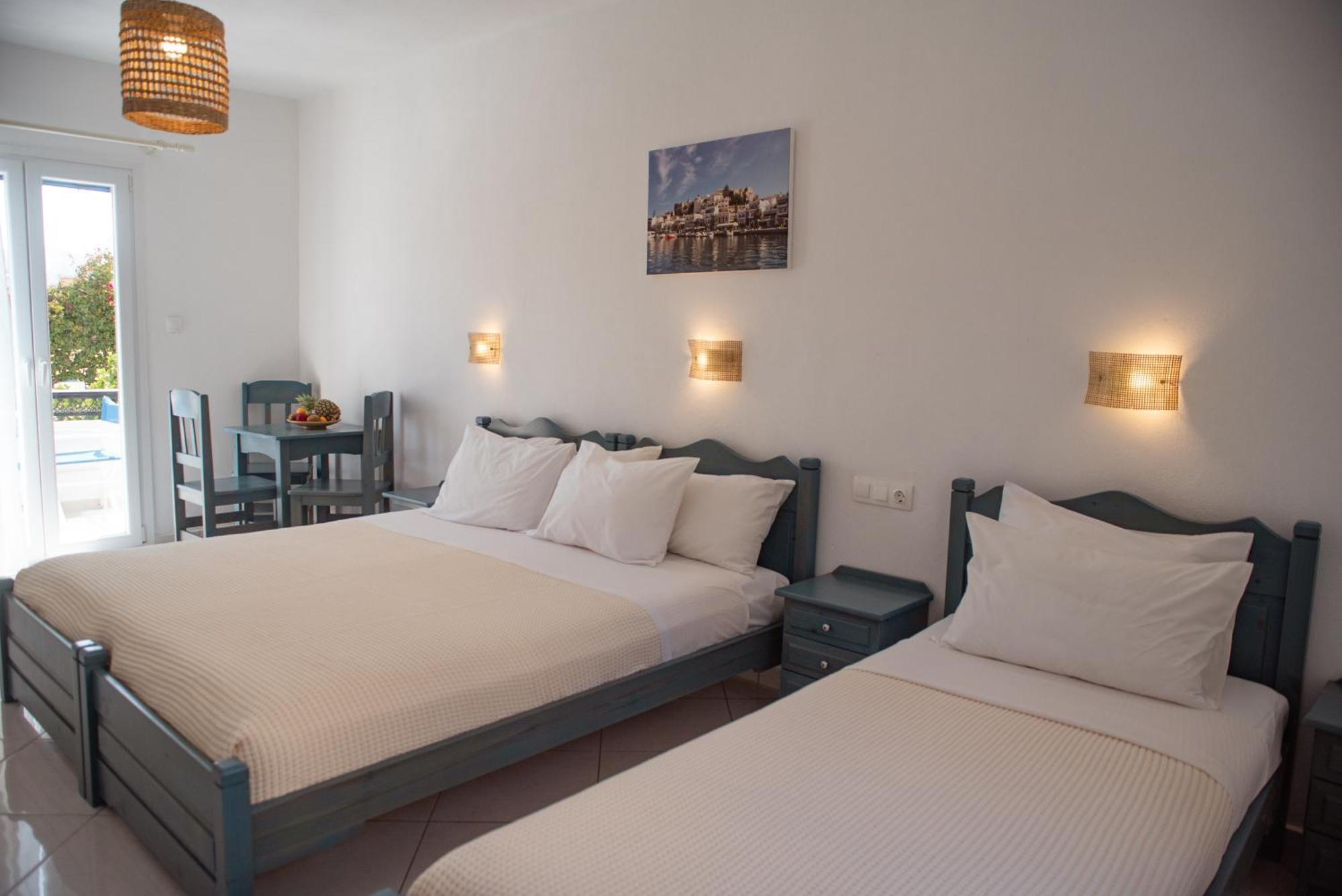 Naxos City Ikaros Studios & Apartments מראה חיצוני תמונה