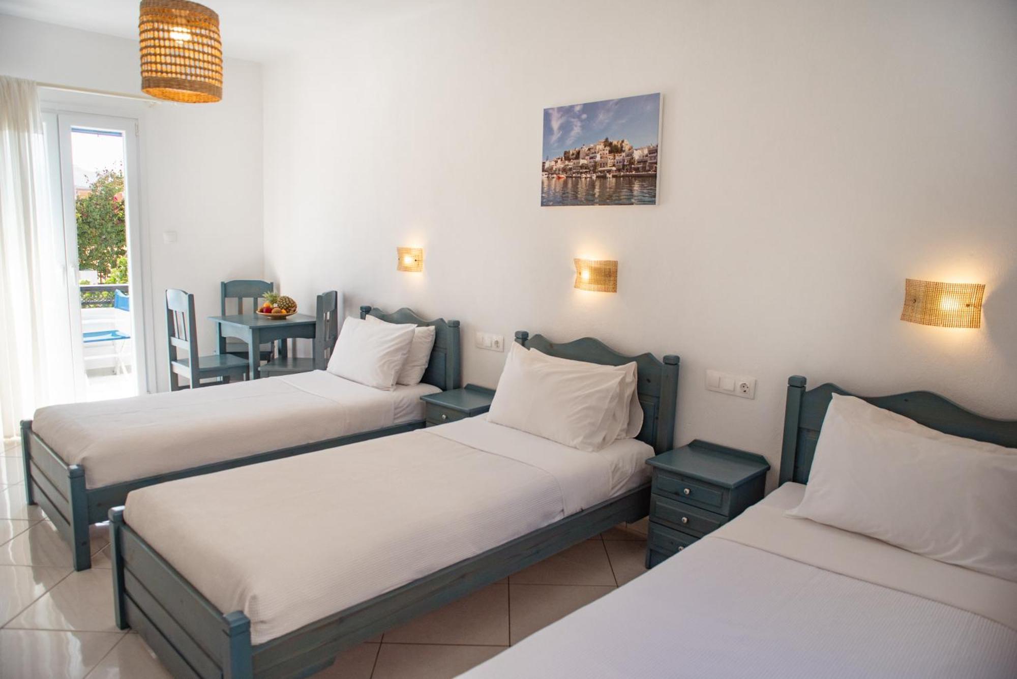Naxos City Ikaros Studios & Apartments מראה חיצוני תמונה
