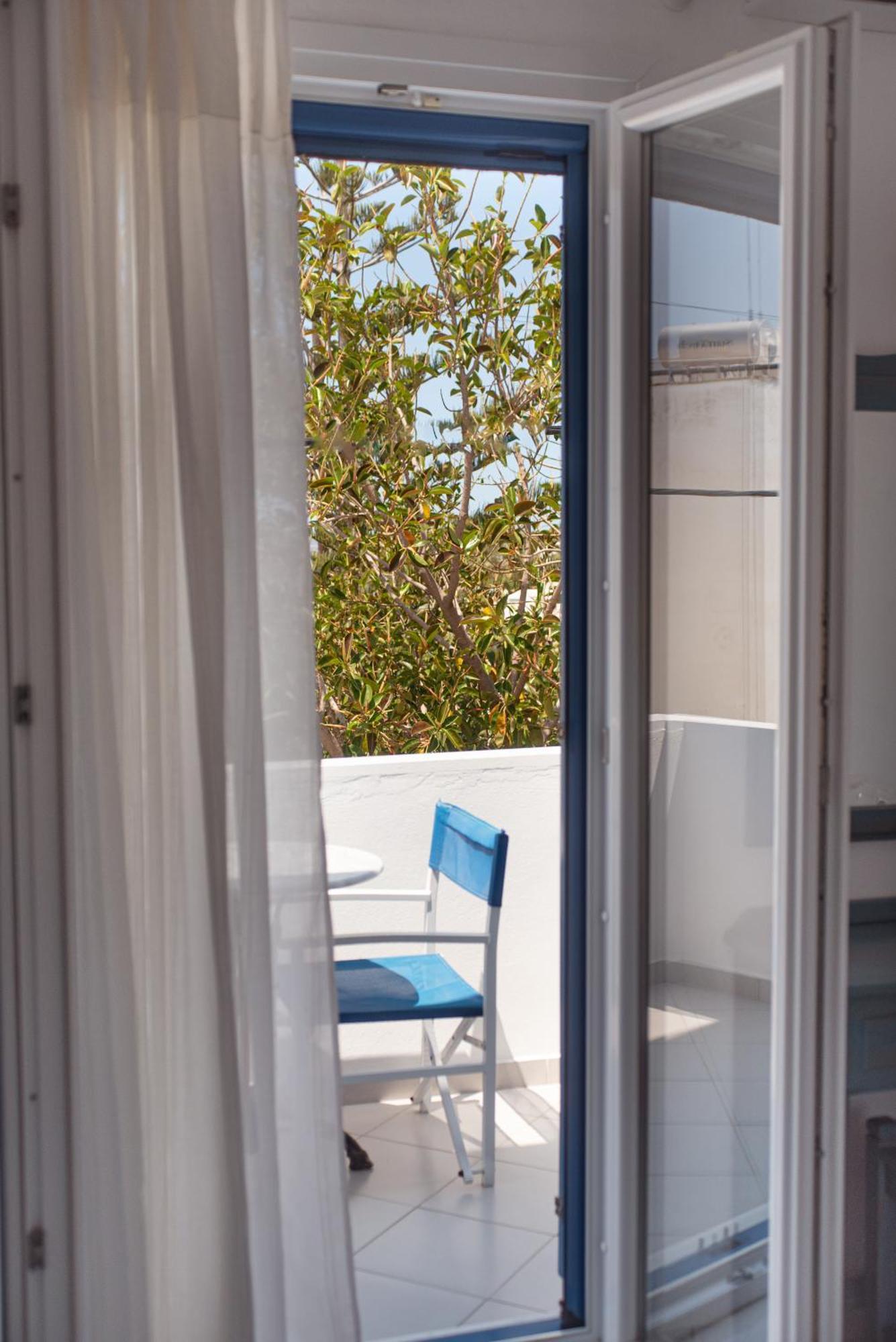 Naxos City Ikaros Studios & Apartments מראה חיצוני תמונה