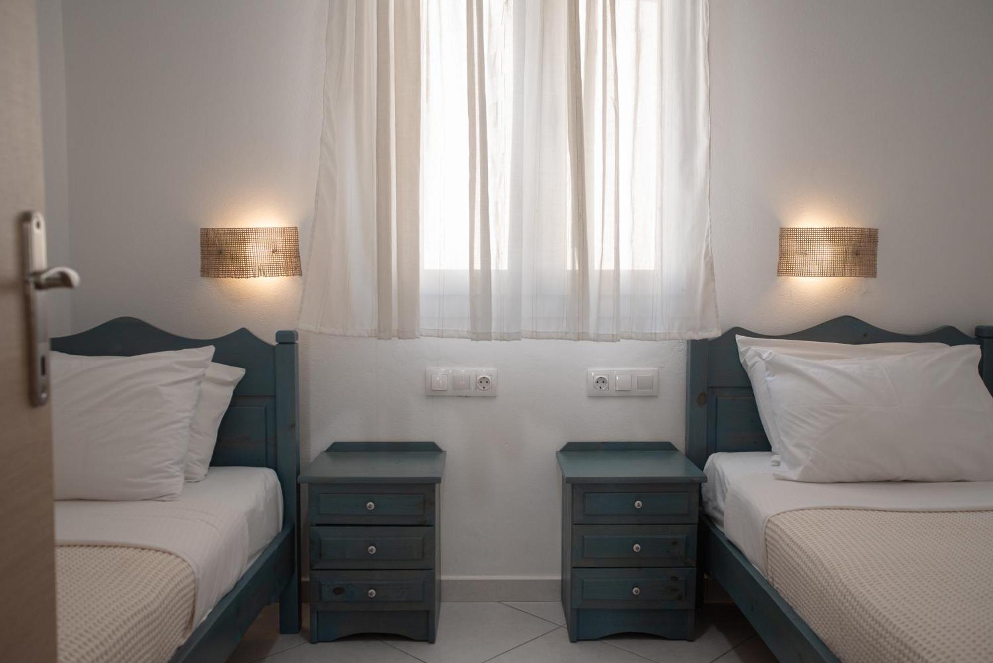 Naxos City Ikaros Studios & Apartments מראה חיצוני תמונה